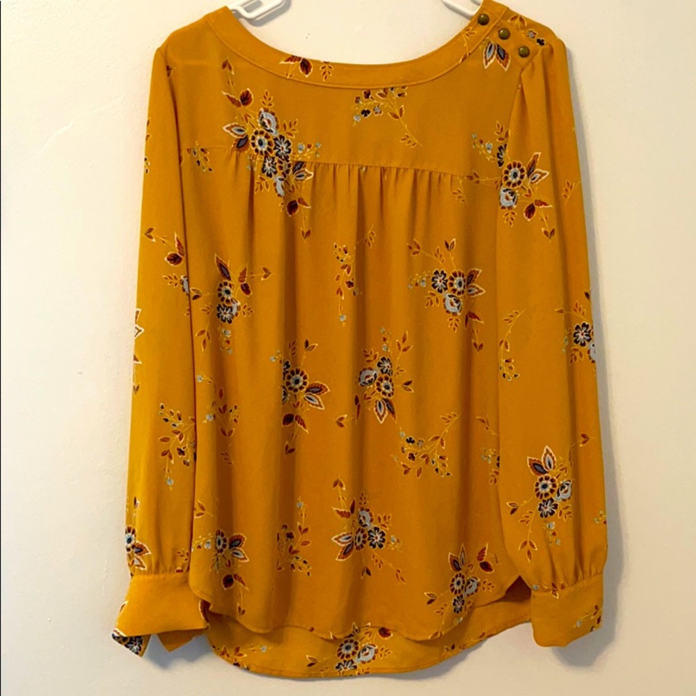 Loft long sleeve shirt